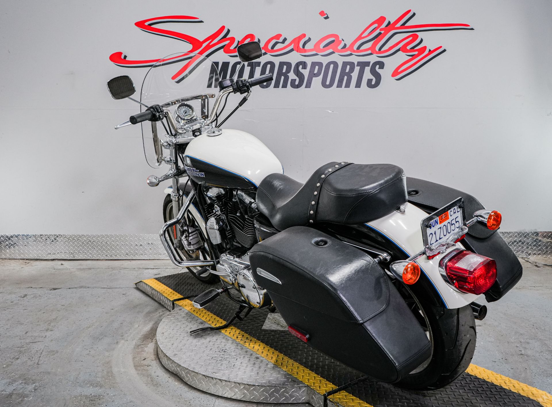 2014 Harley-Davidson SuperLow® 1200T in Sacramento, California - Photo 3