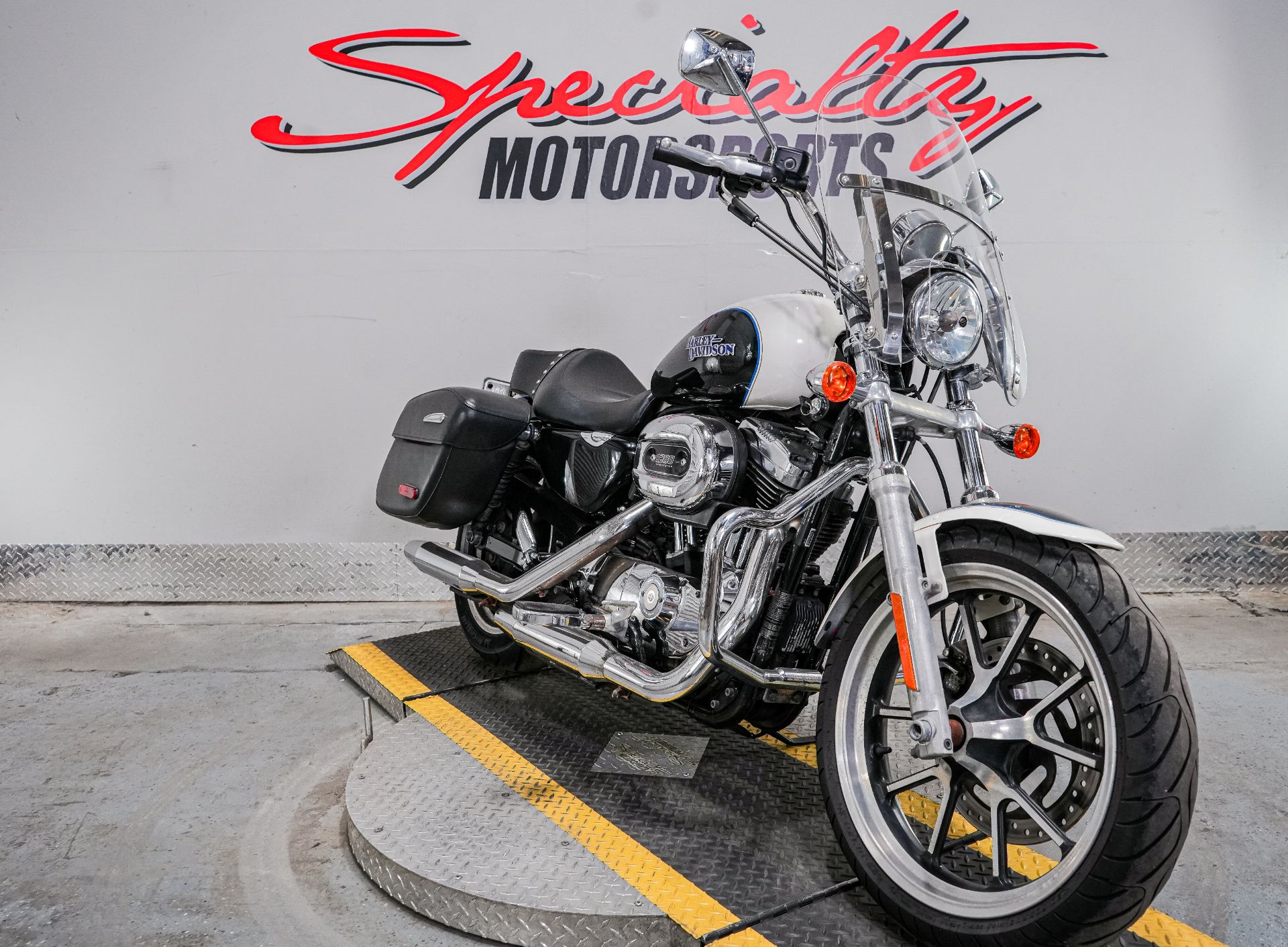 2014 Harley-Davidson SuperLow® 1200T in Sacramento, California - Photo 7