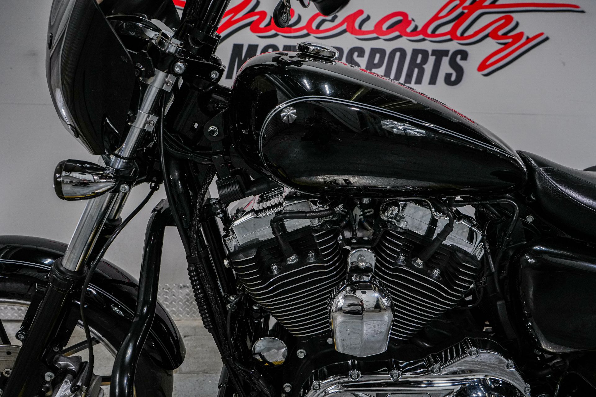 2015 Harley-Davidson SuperLow® 1200T in Sacramento, California - Photo 5