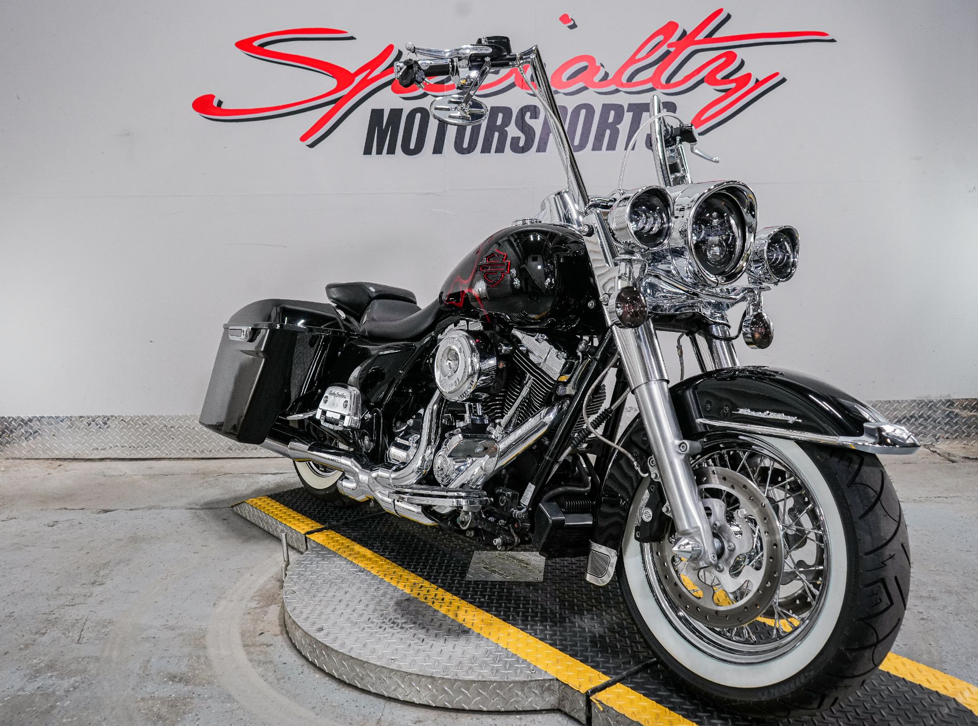 2016 Harley-Davidson Road King® in Sacramento, California - Photo 6