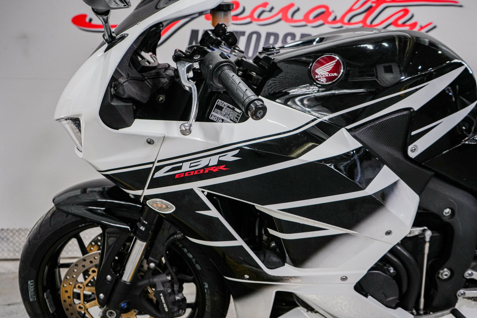 2016 Honda CBR600RR in Sacramento, California - Photo 5