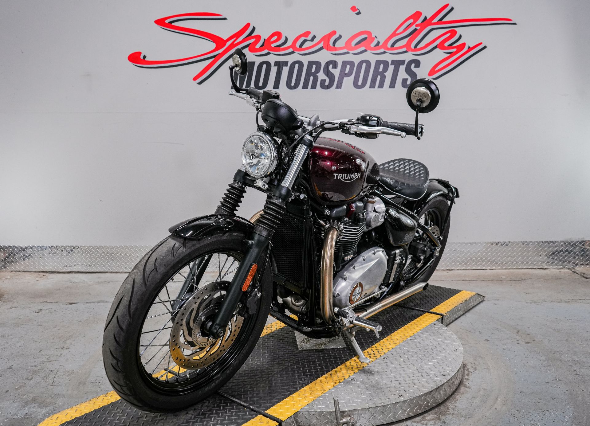 2017 Triumph Bonneville Bobber in Sacramento, California - Photo 6