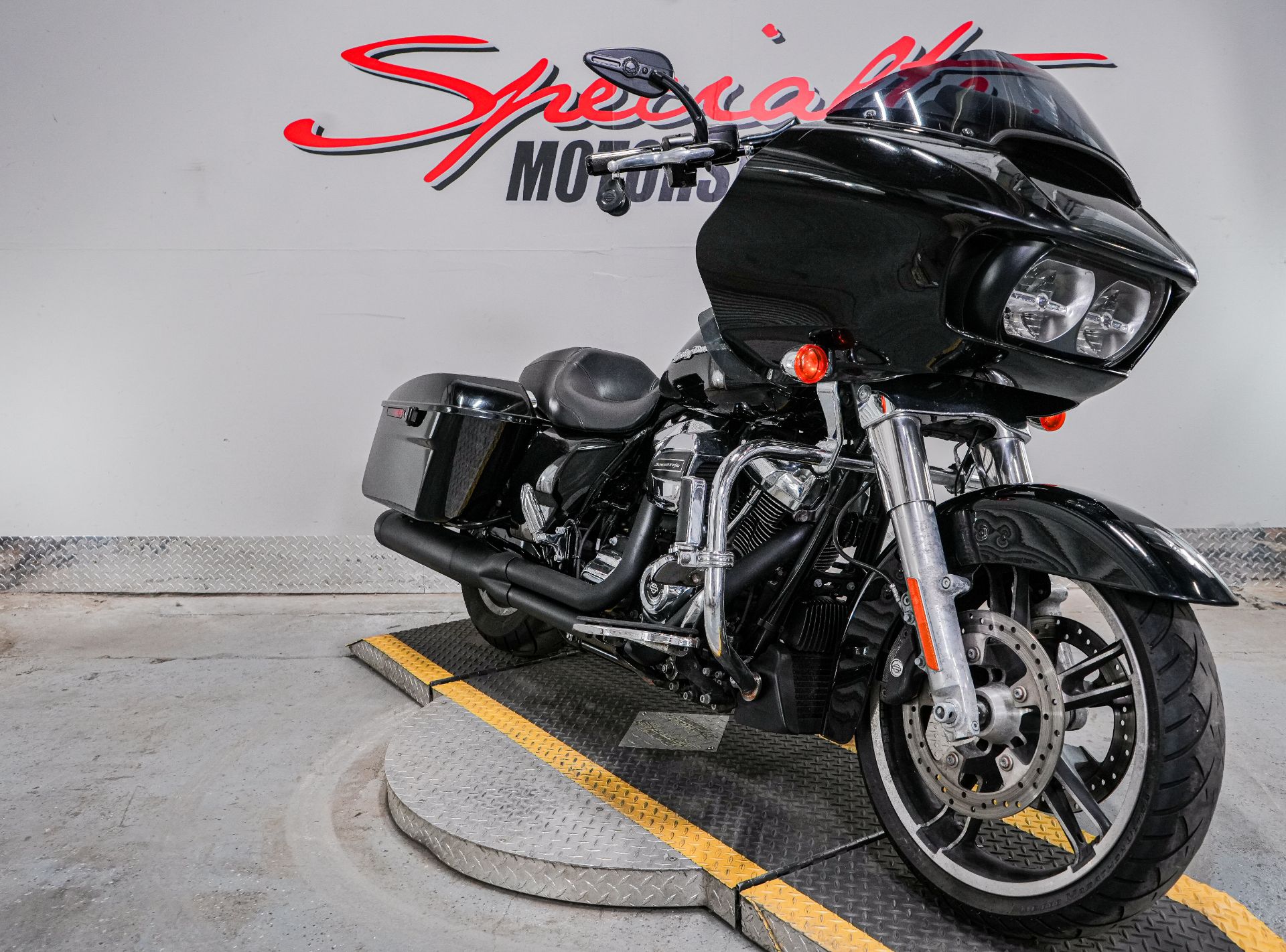 2019 Harley-Davidson Road Glide® in Sacramento, California - Photo 7