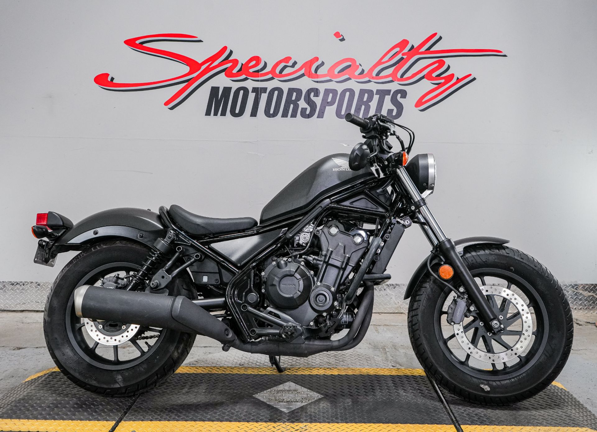 2019 Honda Rebel 500 in Sacramento, California - Photo 1