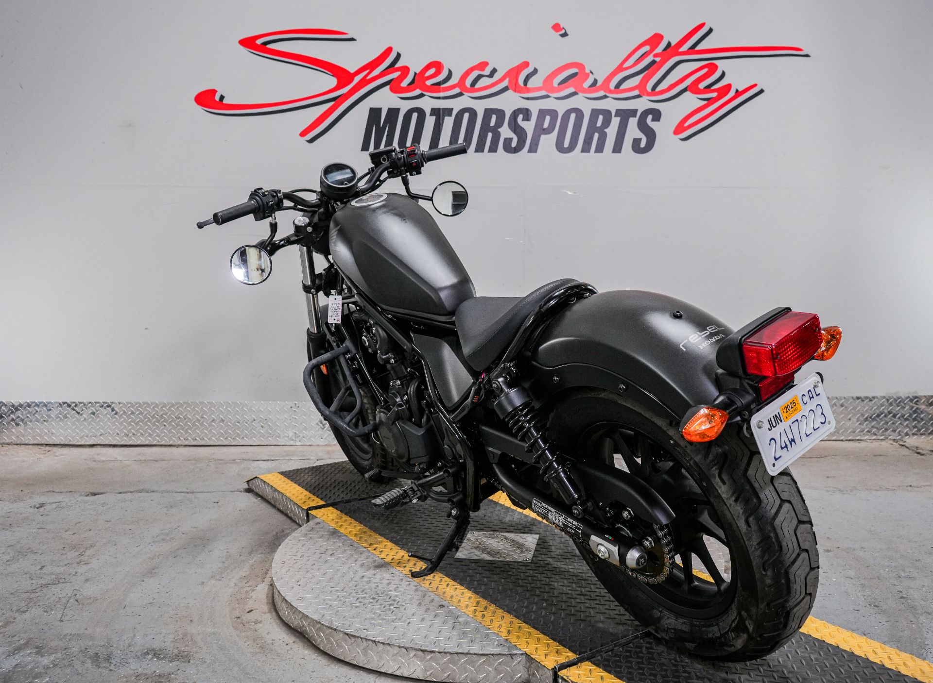 2019 Honda Rebel 500 in Sacramento, California - Photo 3