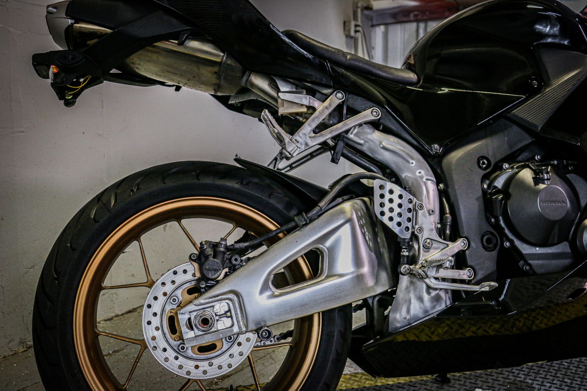 2015 Honda CBR®600RR in Sacramento, California - Photo 8