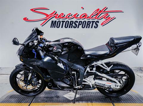 2015 Honda CBR®600RR in Sacramento, California - Photo 4