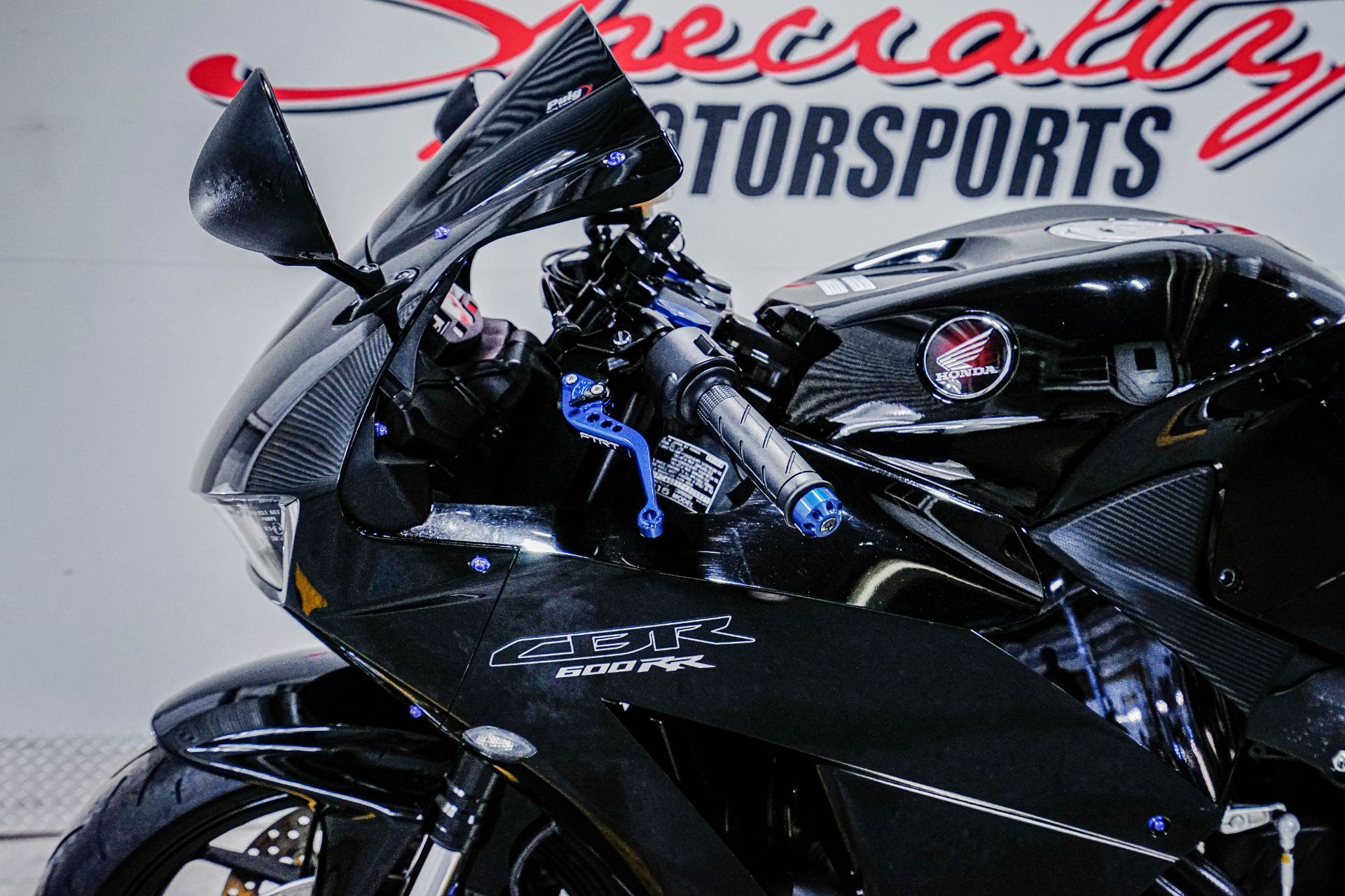 2015 Honda CBR®600RR in Sacramento, California - Photo 5