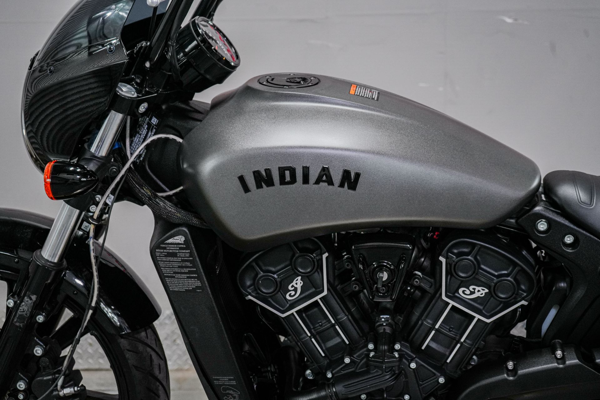 2023 Indian Motorcycle Scout® Rogue Sixty in Sacramento, California - Photo 5