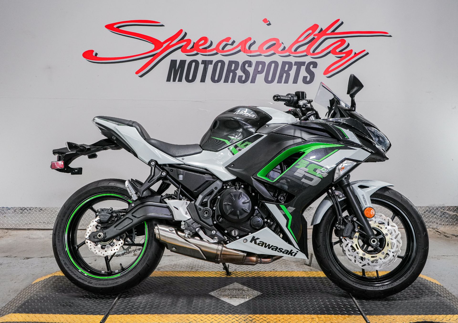 2022 Kawasaki Ninja 650 in Sacramento, California - Photo 1