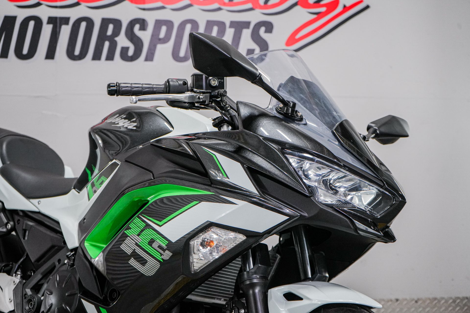 2022 Kawasaki Ninja 650 in Sacramento, California - Photo 9