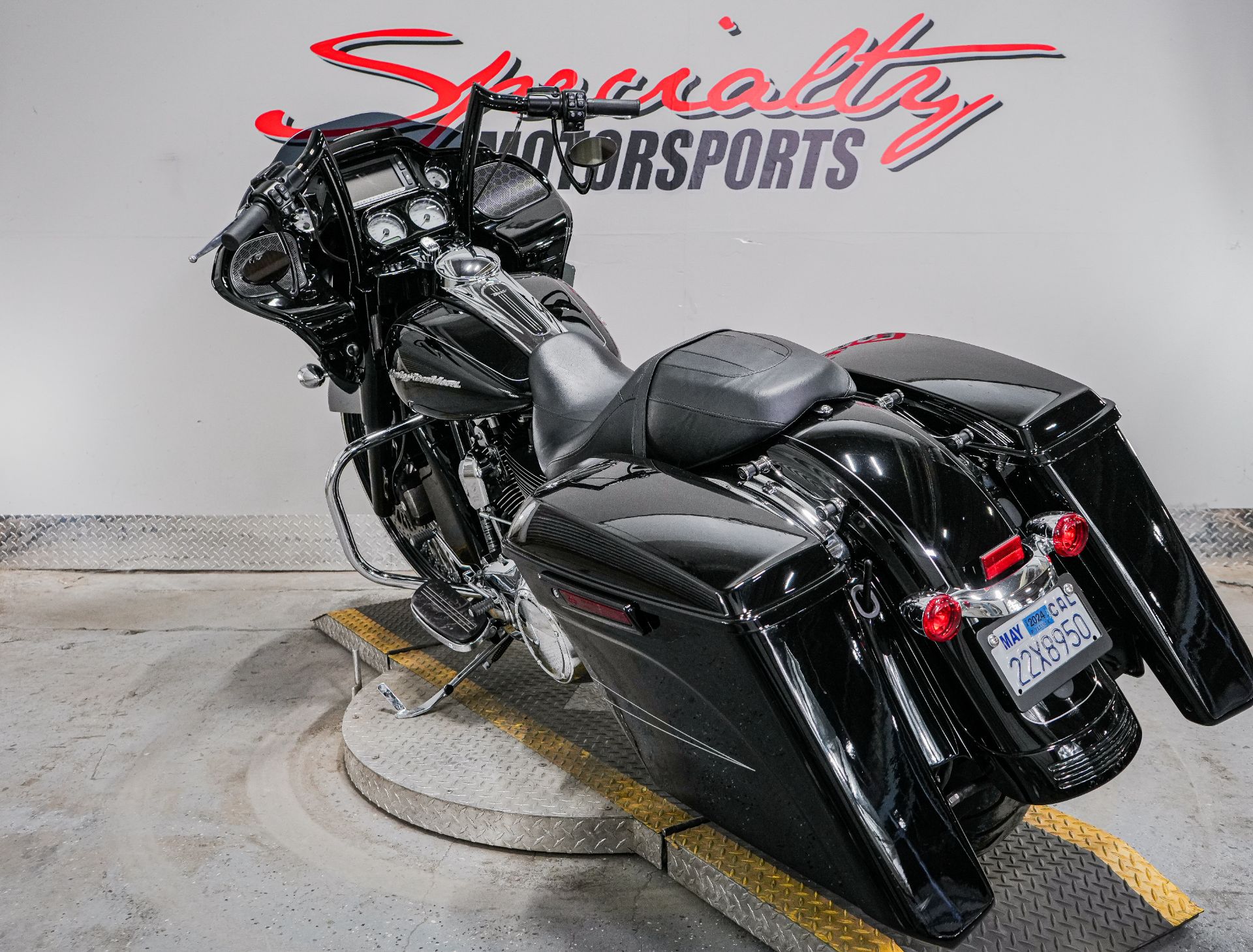 2016 Harley-Davidson Road Glide® Special in Sacramento, California - Photo 4