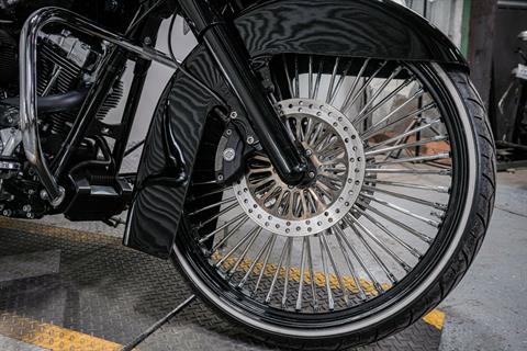 2016 Harley-Davidson Road Glide® Special in Sacramento, California - Photo 11
