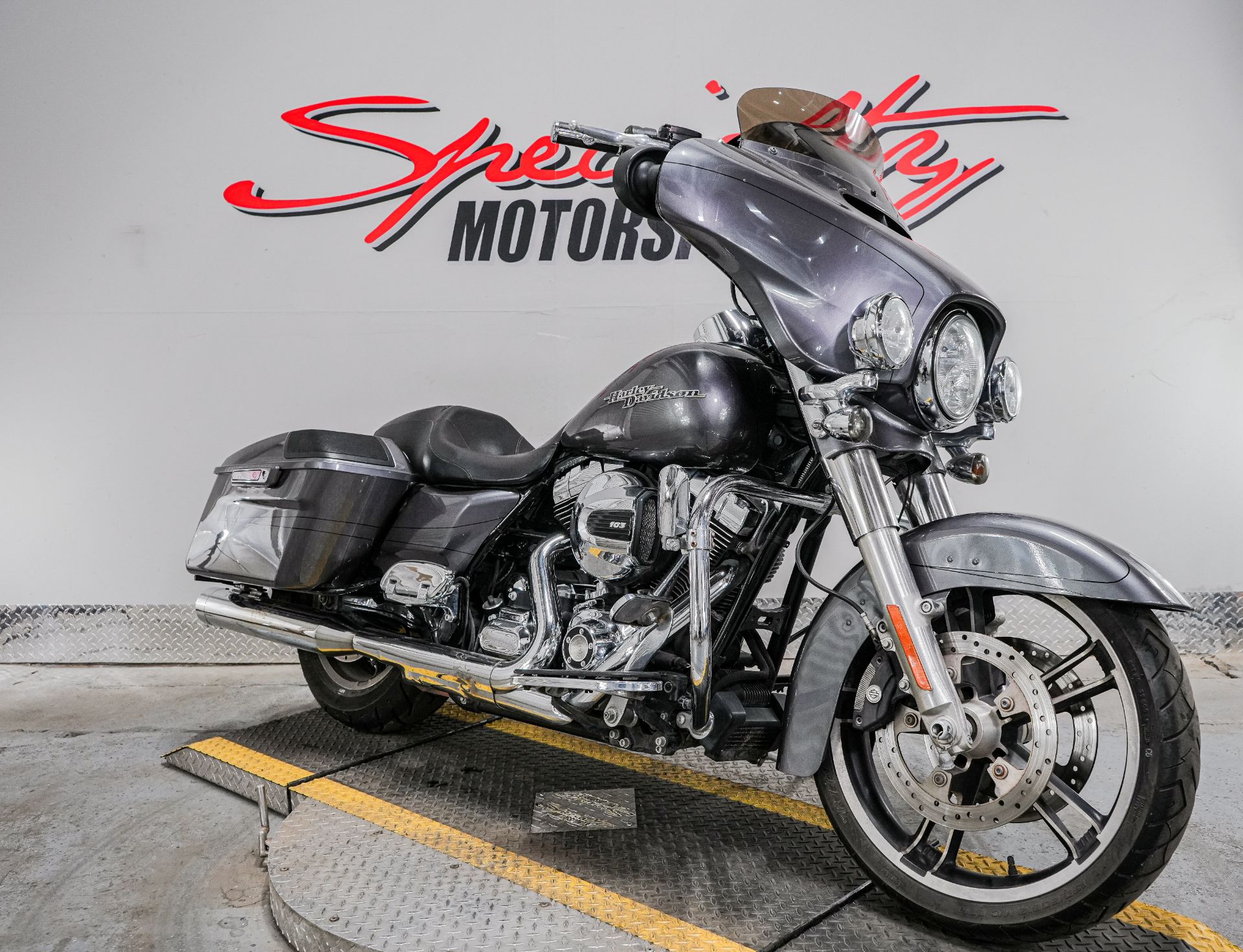 2014 Harley-Davidson Street Glide® Special in Sacramento, California - Photo 8