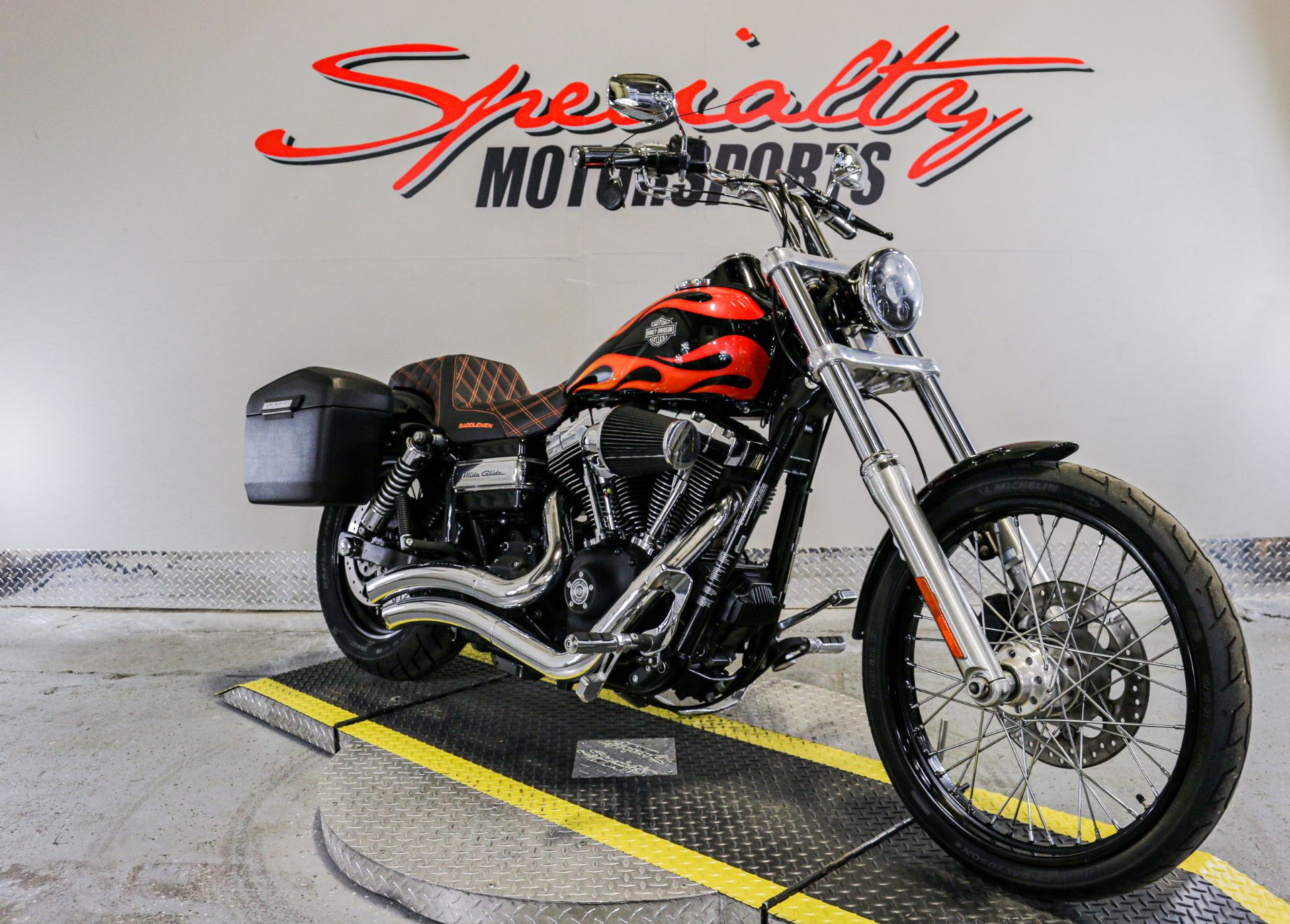 2011 Harley-Davidson Dyna® Wide Glide® in Sacramento, California - Photo 7