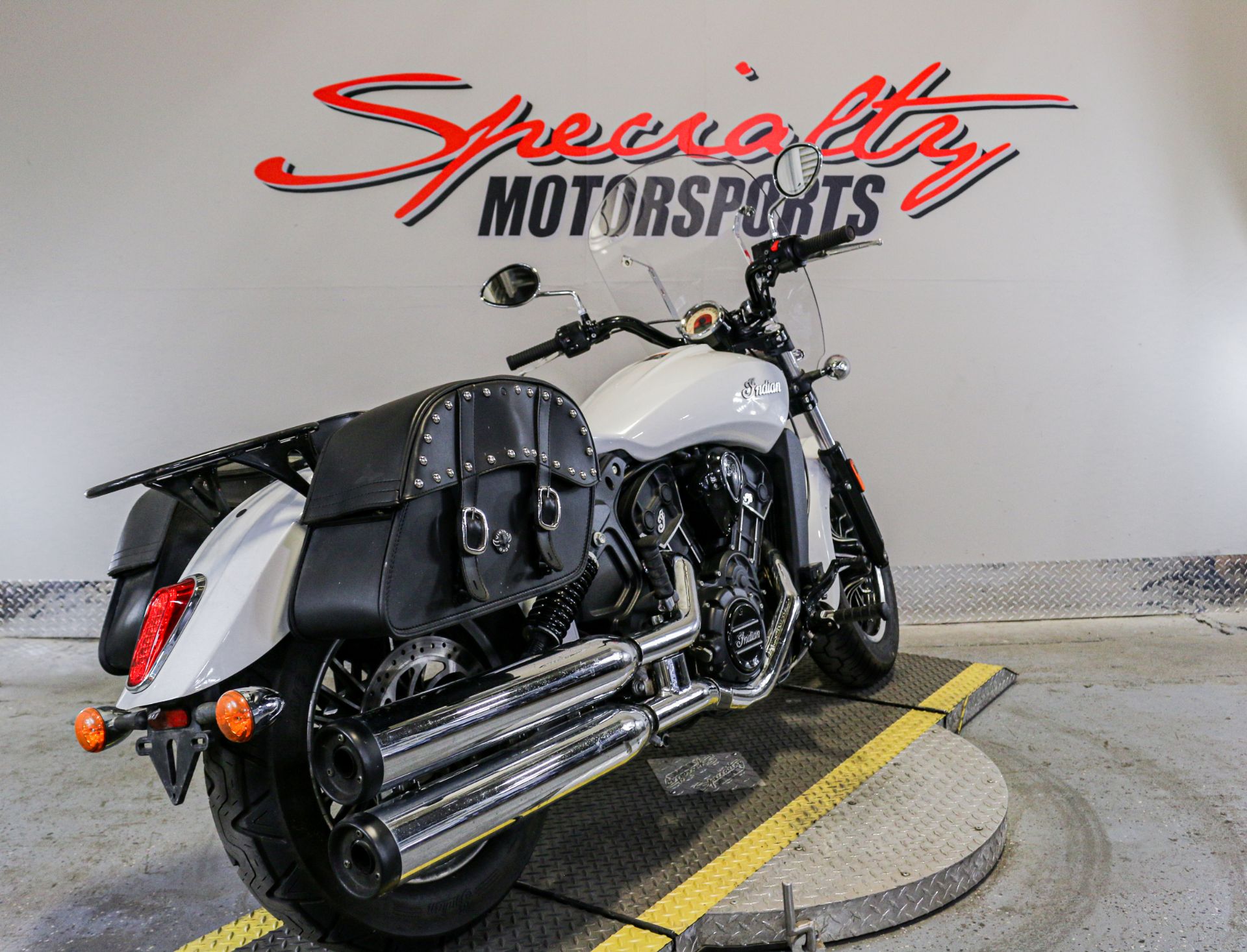 2016 Indian Motorcycle Scout® Sixty in Sacramento, California - Photo 2