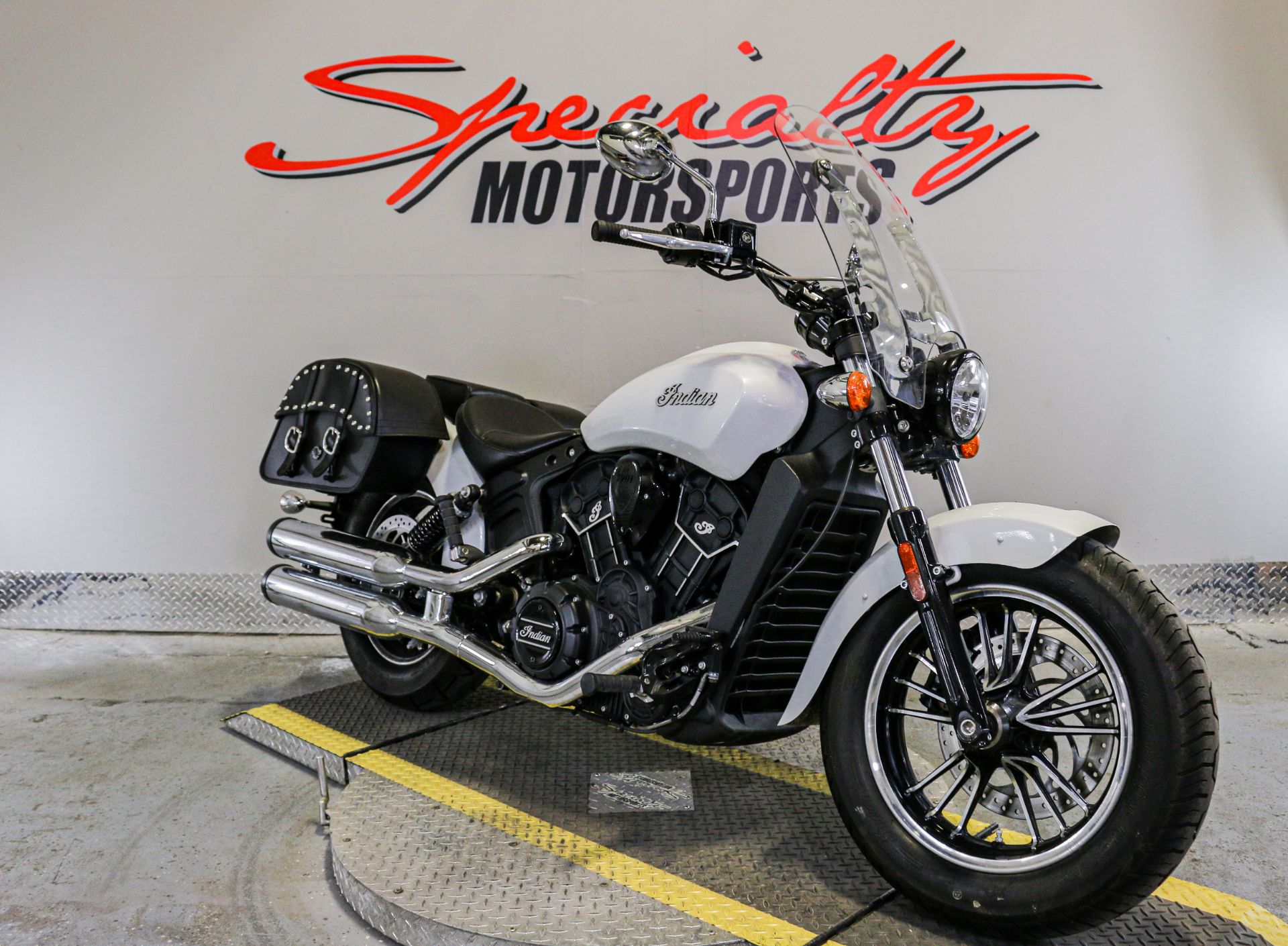 2016 Indian Motorcycle Scout® Sixty in Sacramento, California - Photo 7