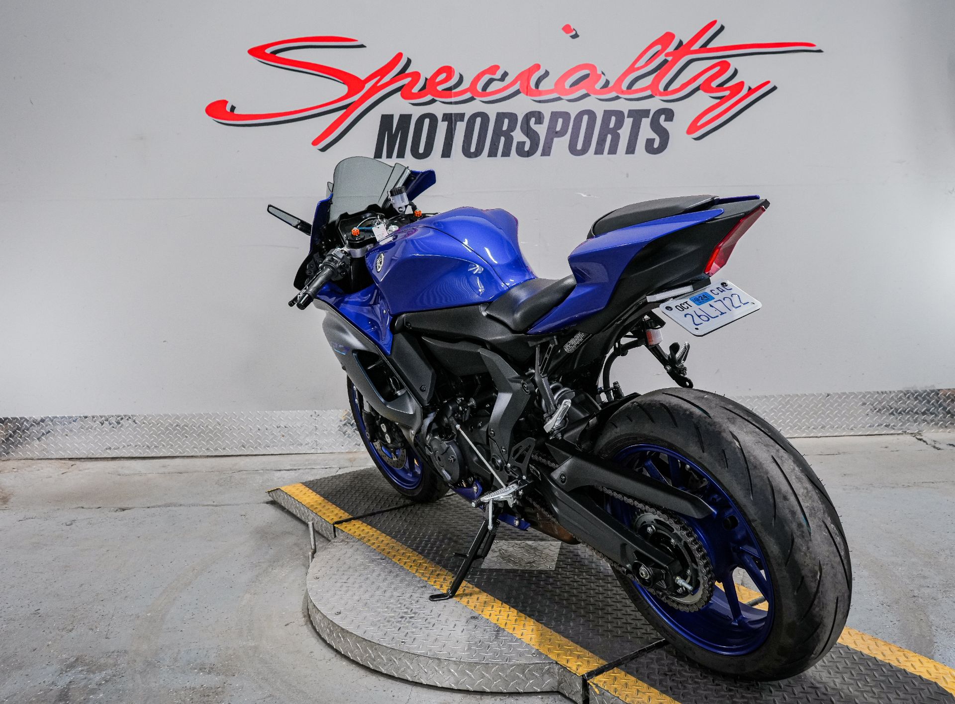 2023 Yamaha YZF-R7 in Sacramento, California - Photo 3