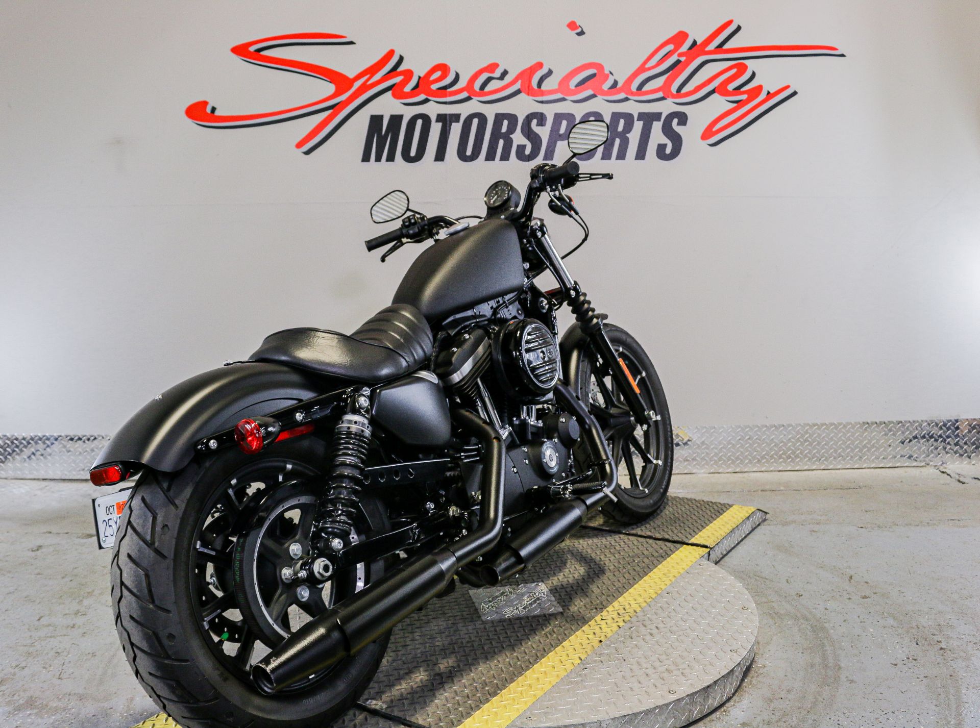 2022 Harley-Davidson Iron 883™ in Sacramento, California - Photo 2