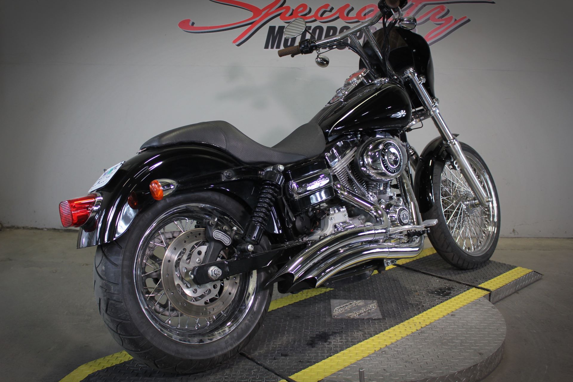2007 Harley-Davidson Dyna® Super Glide® Custom in Sacramento, California - Photo 3