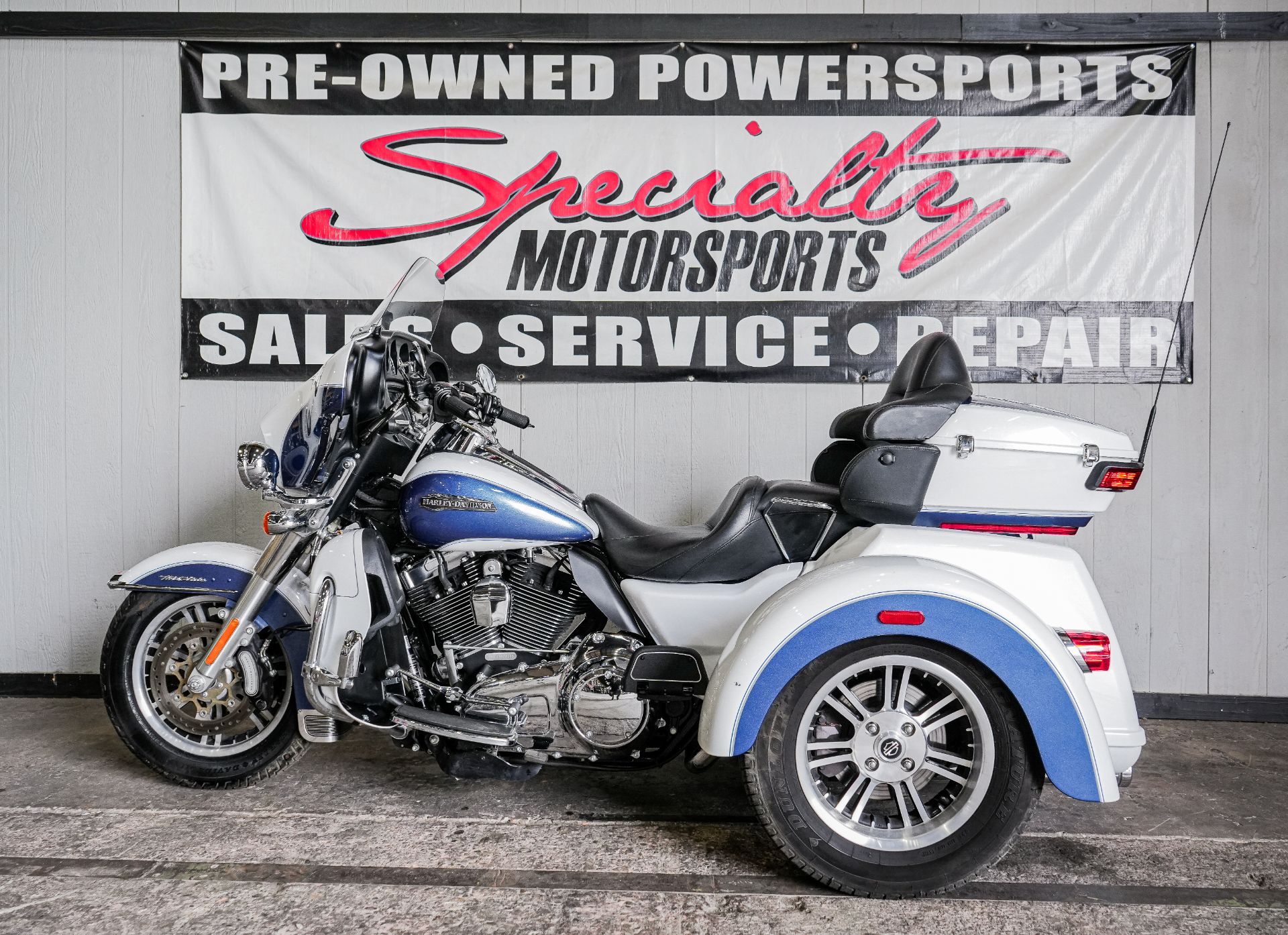 2015 Harley-Davidson Tri Glide® Ultra in Sacramento, California - Photo 5