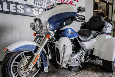 2015 Harley-Davidson Tri Glide® Ultra in Sacramento, California - Photo 6