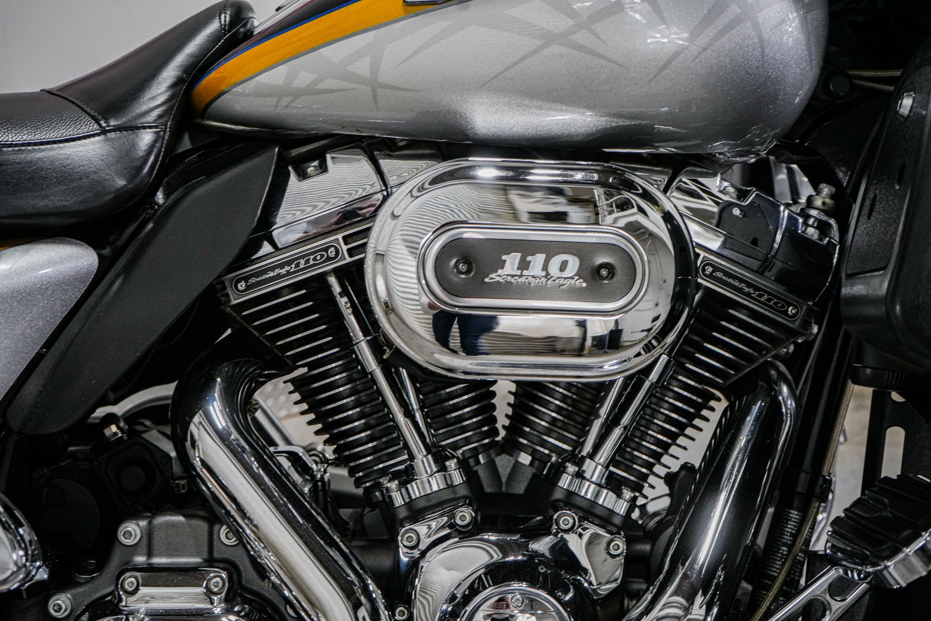 2012 Harley-Davidson CVO™ Ultra Classic® Electra Glide® in Sacramento, California - Photo 8