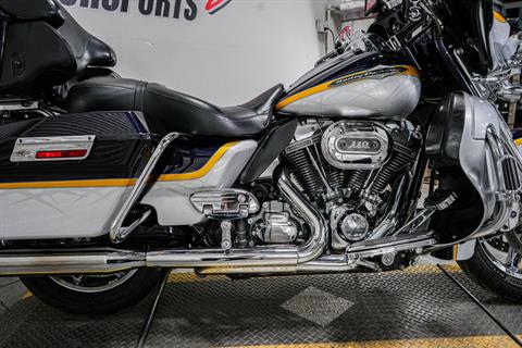 2012 Harley-Davidson CVO™ Ultra Classic® Electra Glide® in Sacramento, California - Photo 9