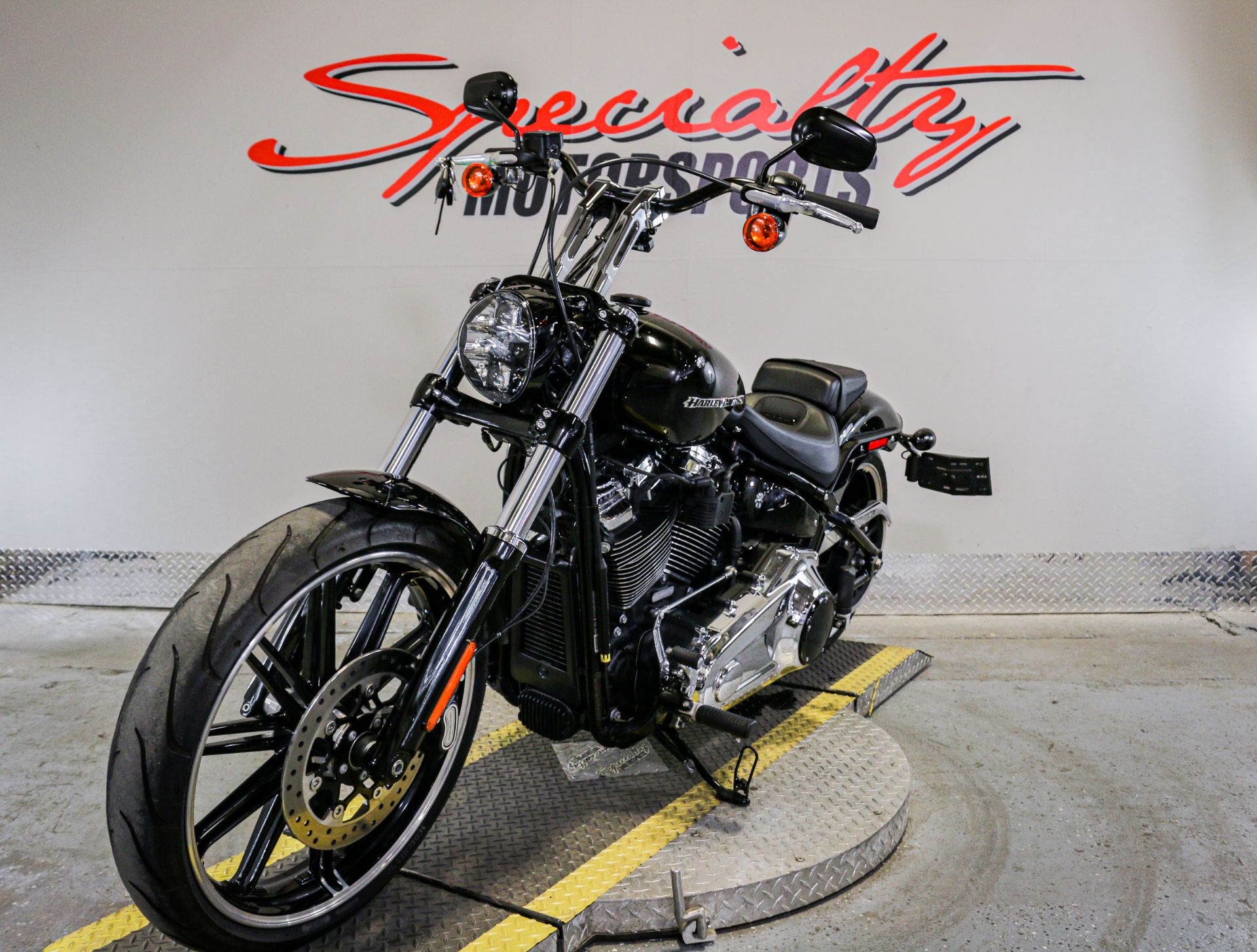 2019 Harley-Davidson Breakout® 107 in Sacramento, California - Photo 6