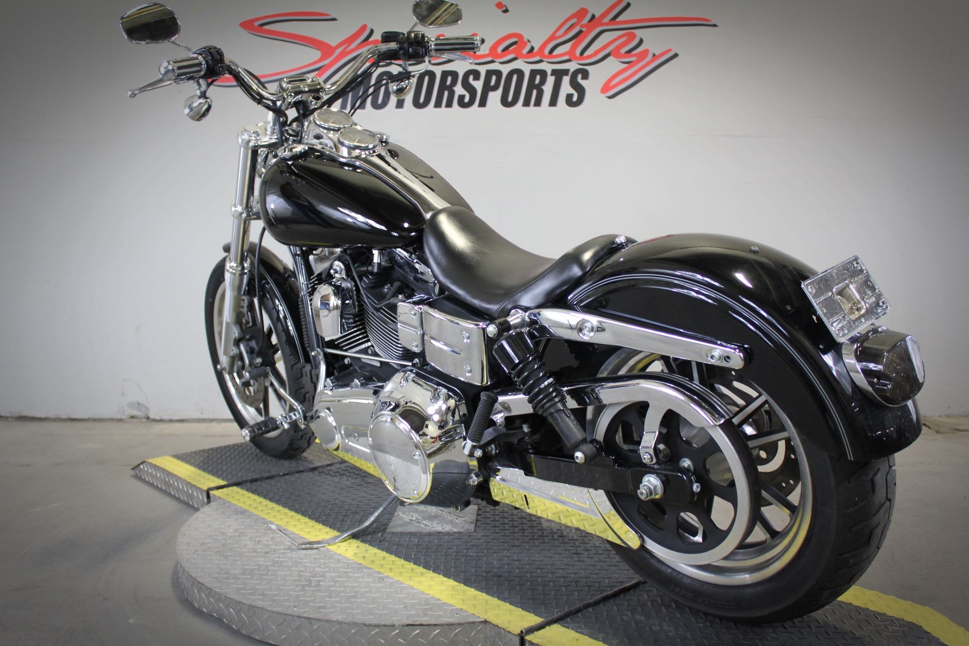 2006 Harley-Davidson Dyna™ Low Rider® in Sacramento, California - Photo 3