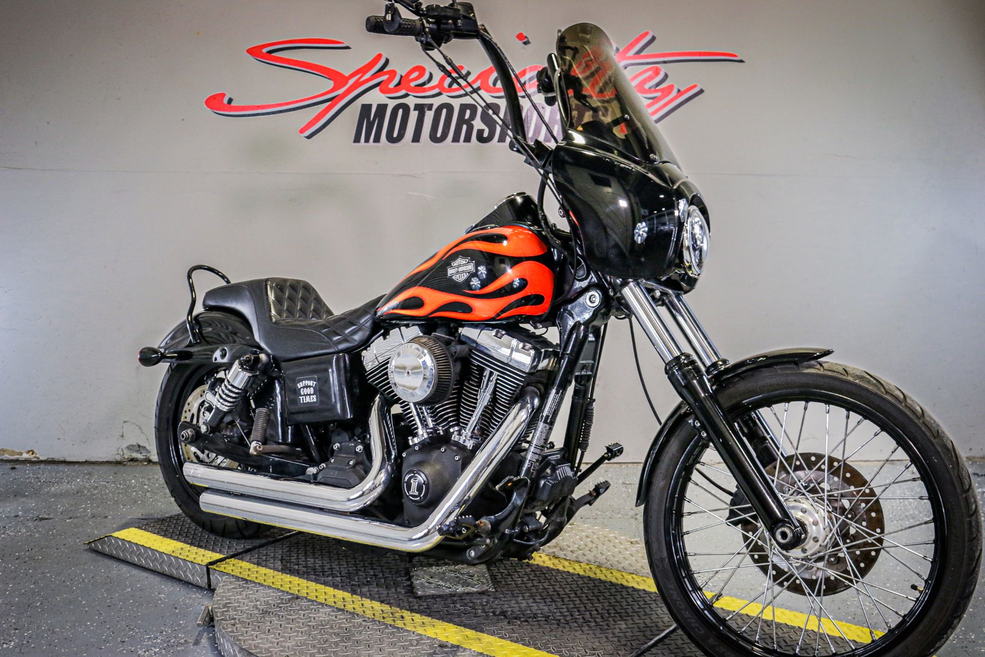 2010 Harley-Davidson Dyna® Wide Glide® in Sacramento, California - Photo 6