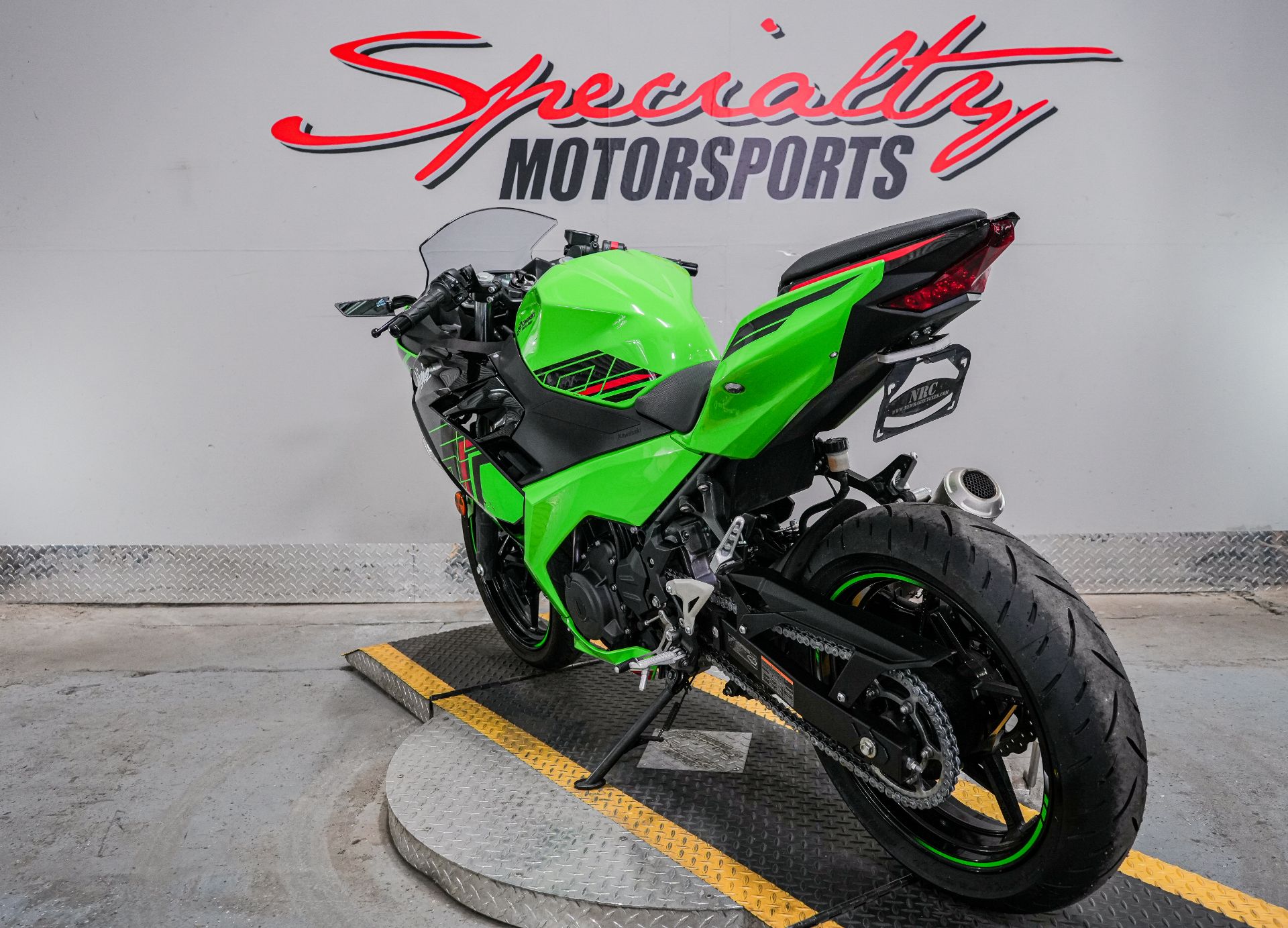 2023 Kawasaki Ninja 400 ABS KRT Edition in Sacramento, California - Photo 3