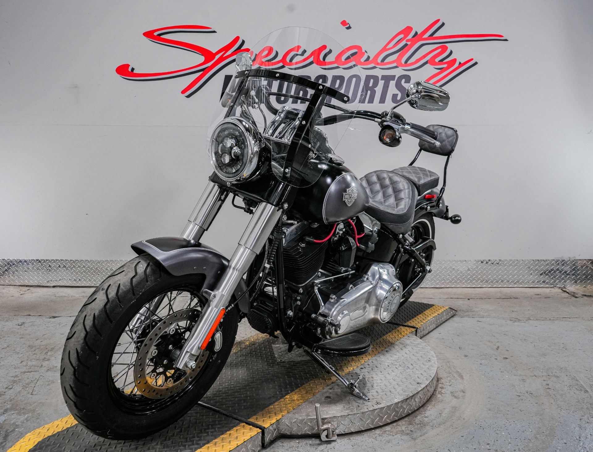 2015 Harley-Davidson Softail Slim® in Sacramento, California - Photo 6