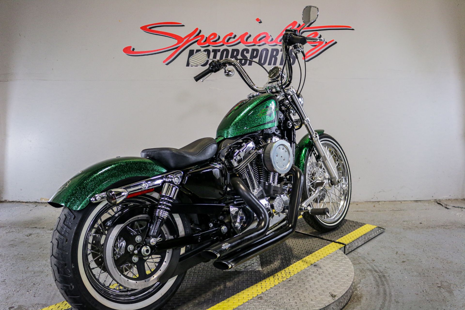 2013 Harley-Davidson Sportster® Seventy-Two® in Sacramento, California - Photo 2