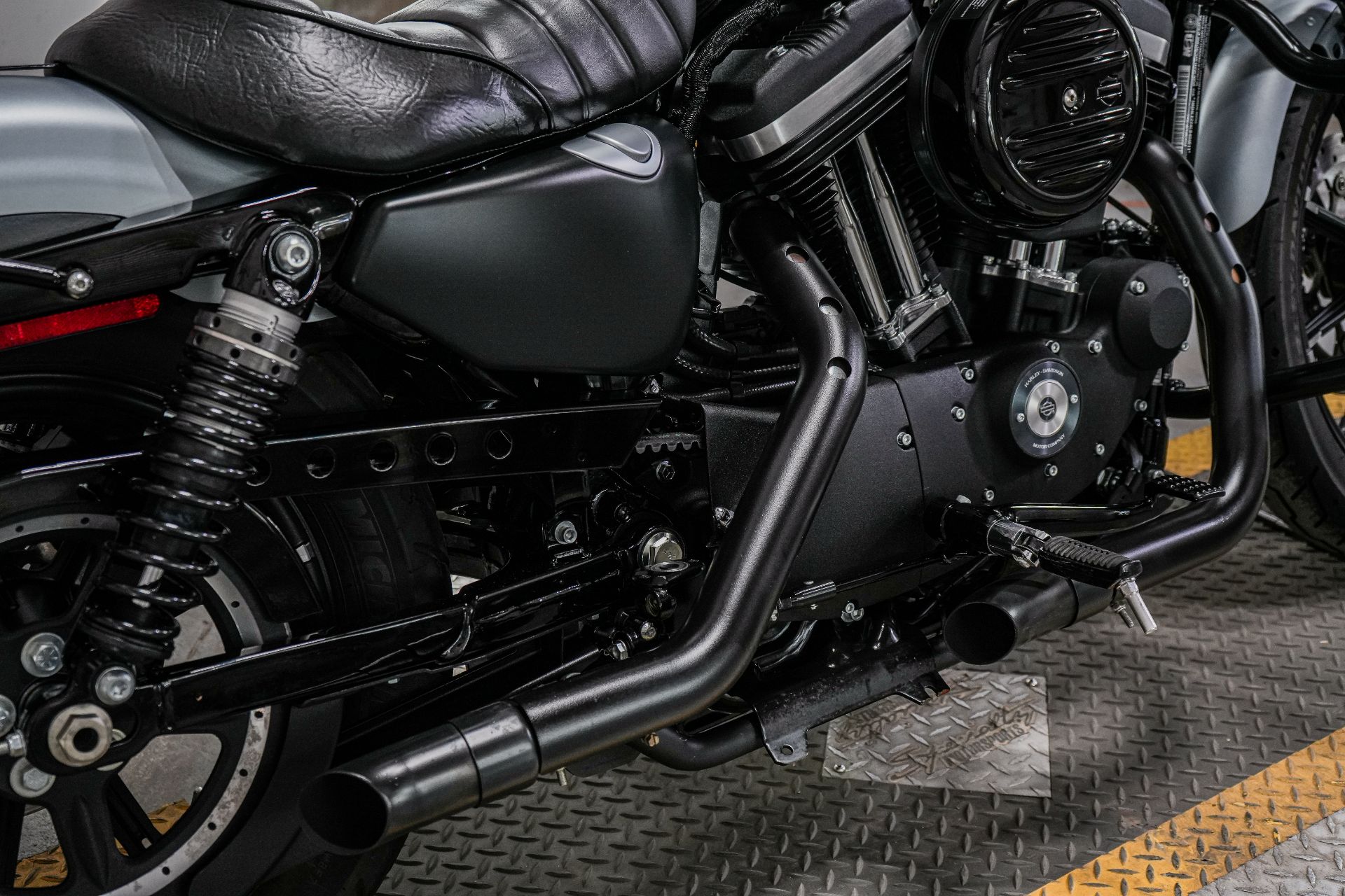 2020 Harley-Davidson Iron 883™ in Sacramento, California - Photo 10