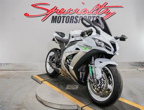 2017 Kawasaki Ninja ZX-10R in Sacramento, California - Photo 8