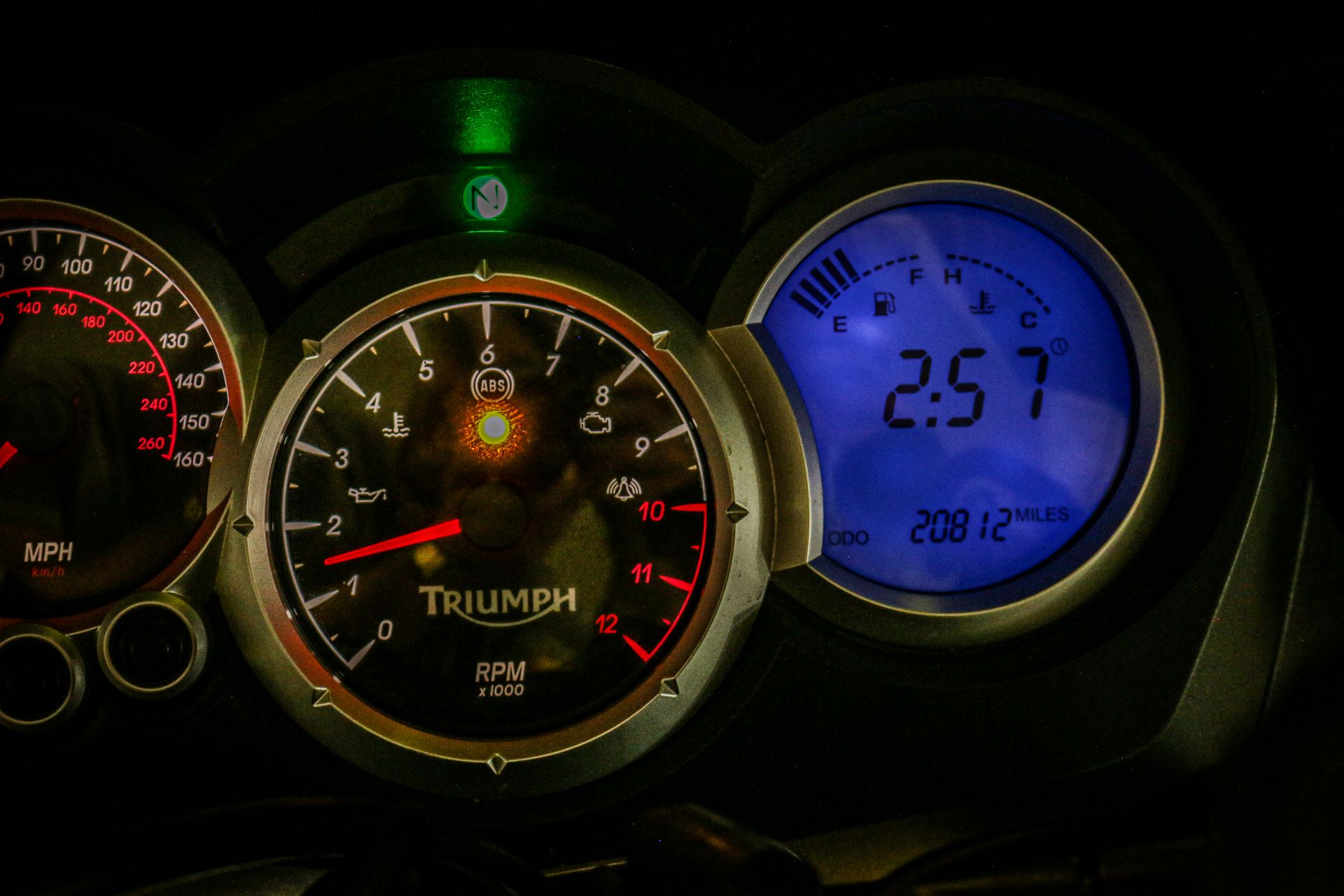 2011 Triumph Sprint GT ABS in Sacramento, California - Photo 10