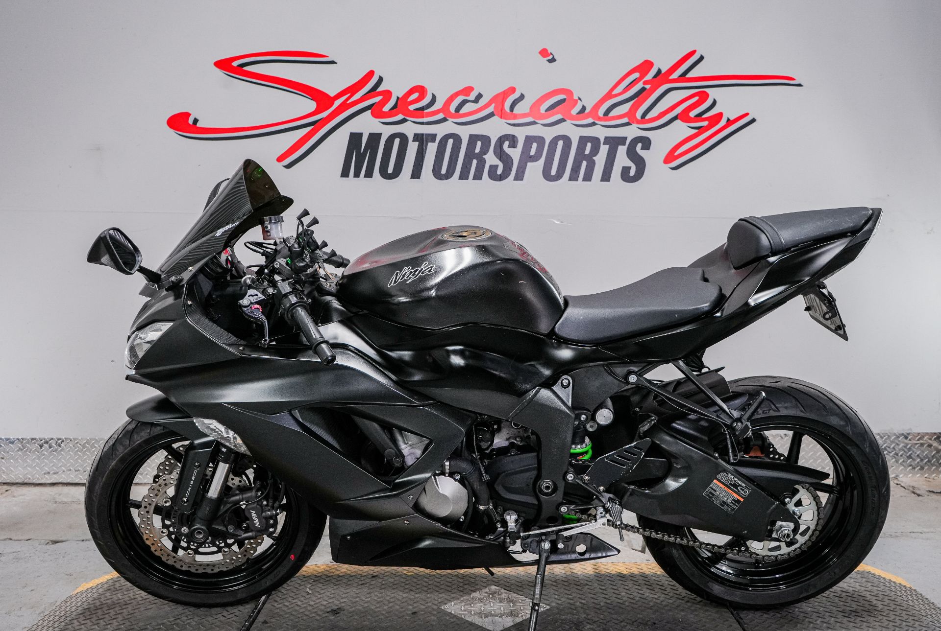 2016 Kawasaki Ninja ZX-6R ABS in Sacramento, California - Photo 4