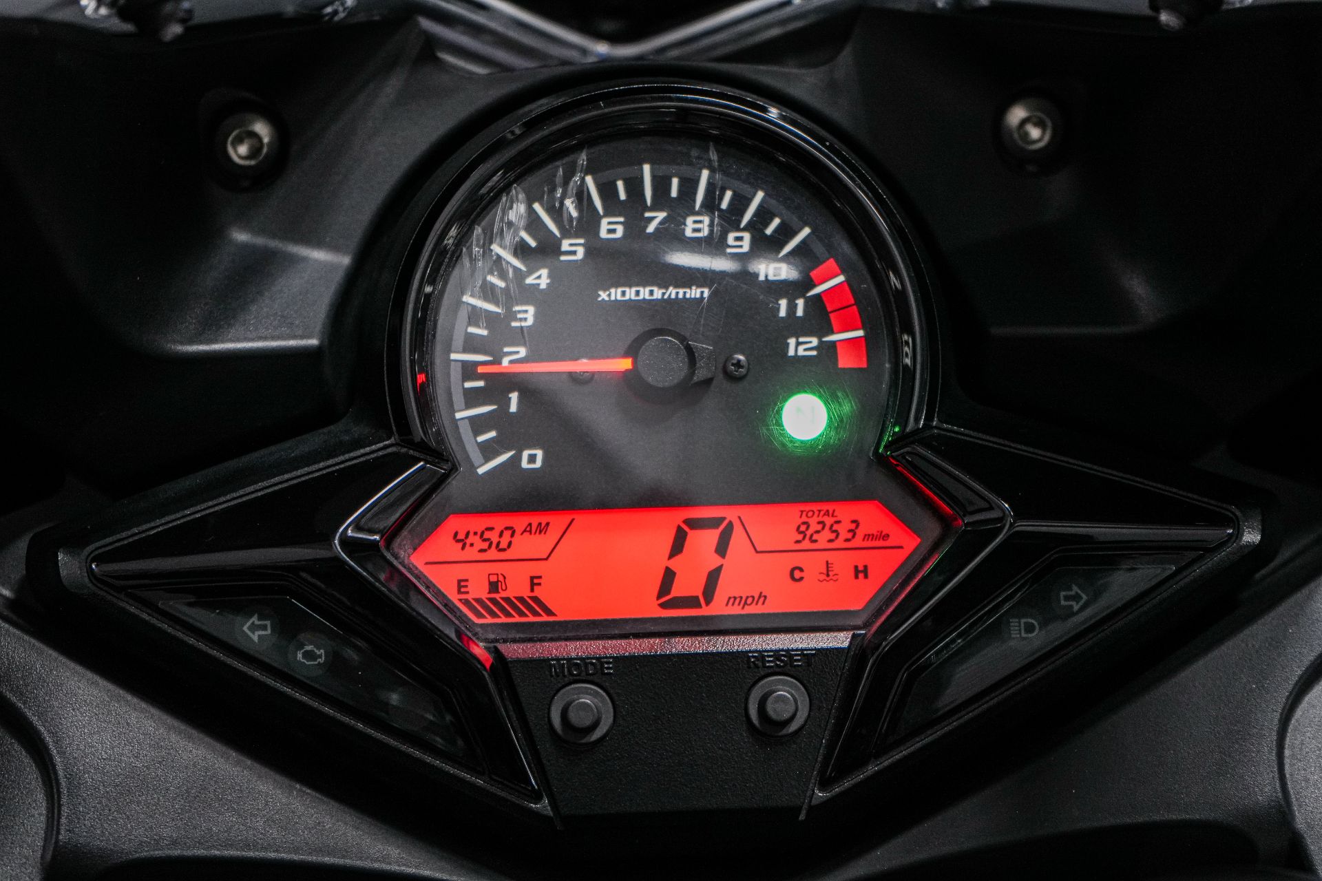 2015 Honda CBR®300R in Sacramento, California - Photo 10