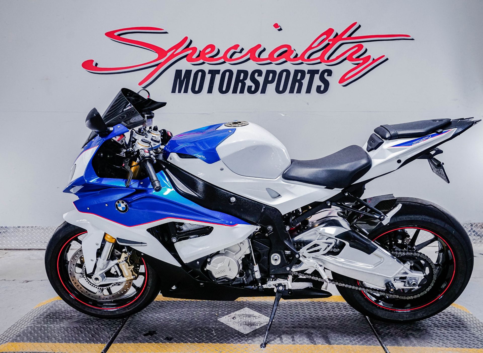 2015 BMW S 1000 RR in Sacramento, California - Photo 4