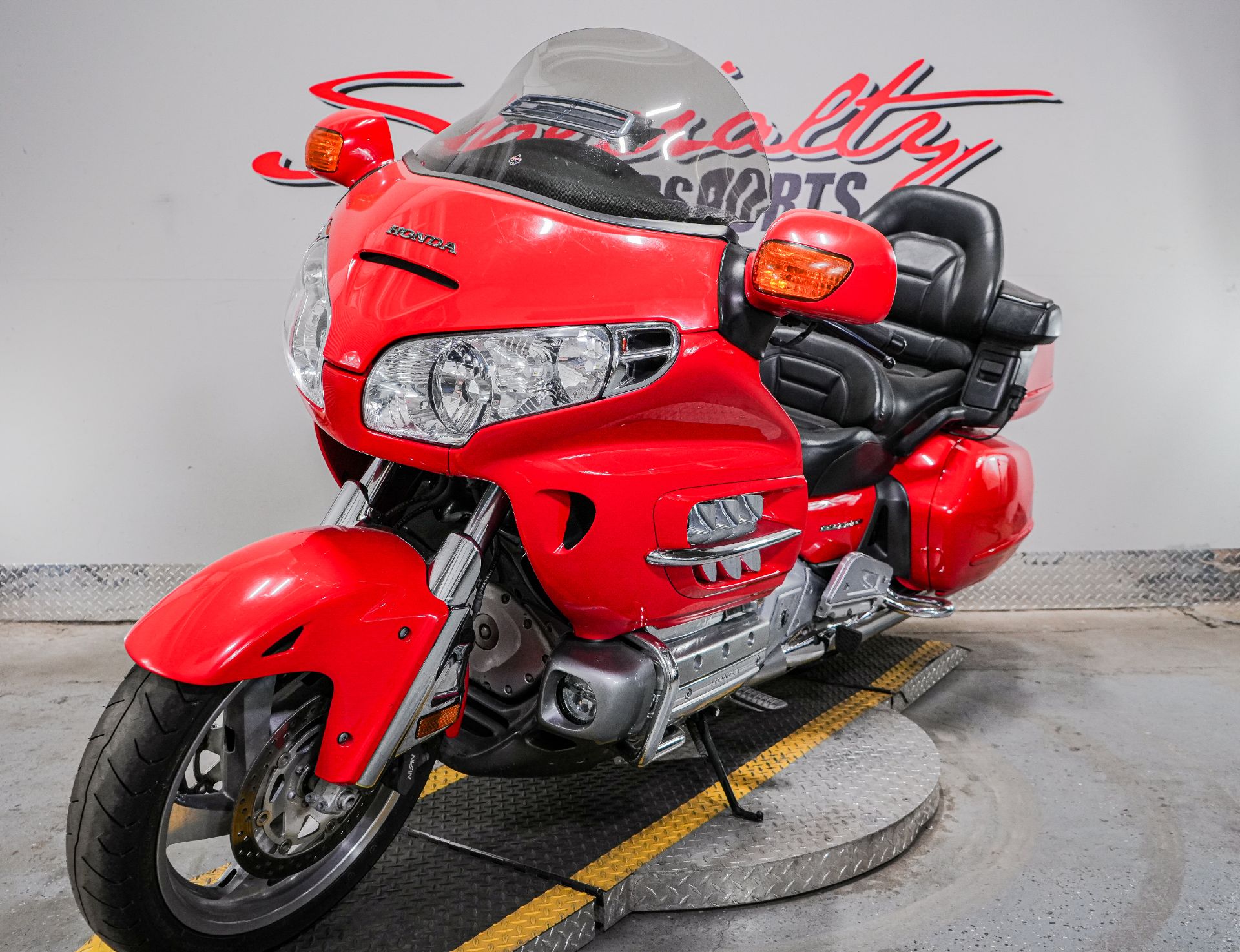 2004 Honda Gold Wing in Sacramento, California - Photo 6