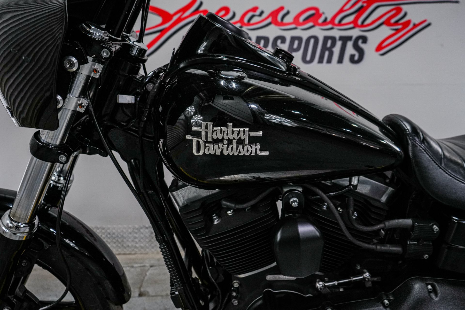 2014 Harley-Davidson Dyna® Street Bob® in Sacramento, California - Photo 5