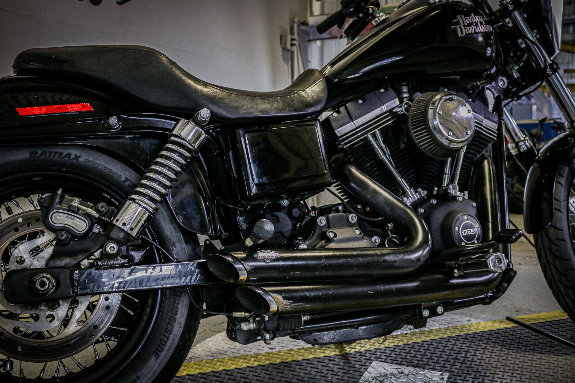 2014 Harley-Davidson Dyna® Street Bob® in Sacramento, California - Photo 8