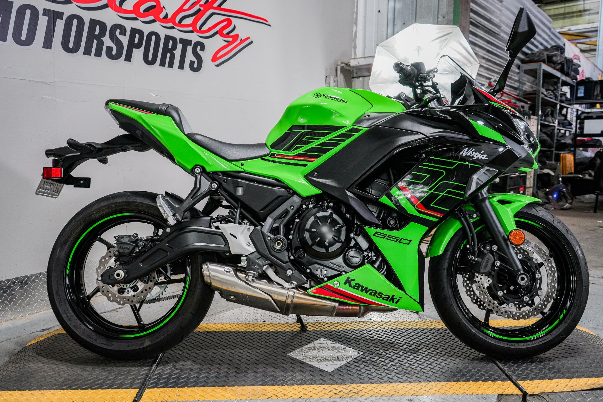 2023 Kawasaki Ninja 650 ABS KRT Edition in Sacramento, California - Photo 9