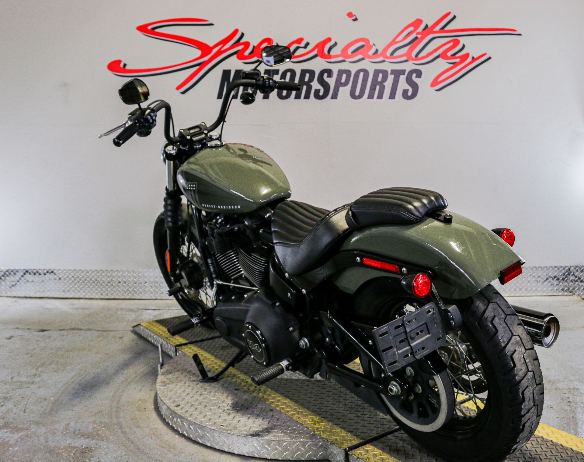2021 Harley-Davidson Street Bob® 114 in Sacramento, California - Photo 3