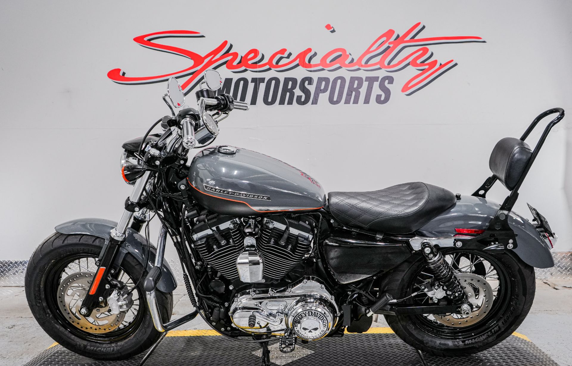 2018 Harley-Davidson 1200 Custom in Sacramento, California - Photo 4