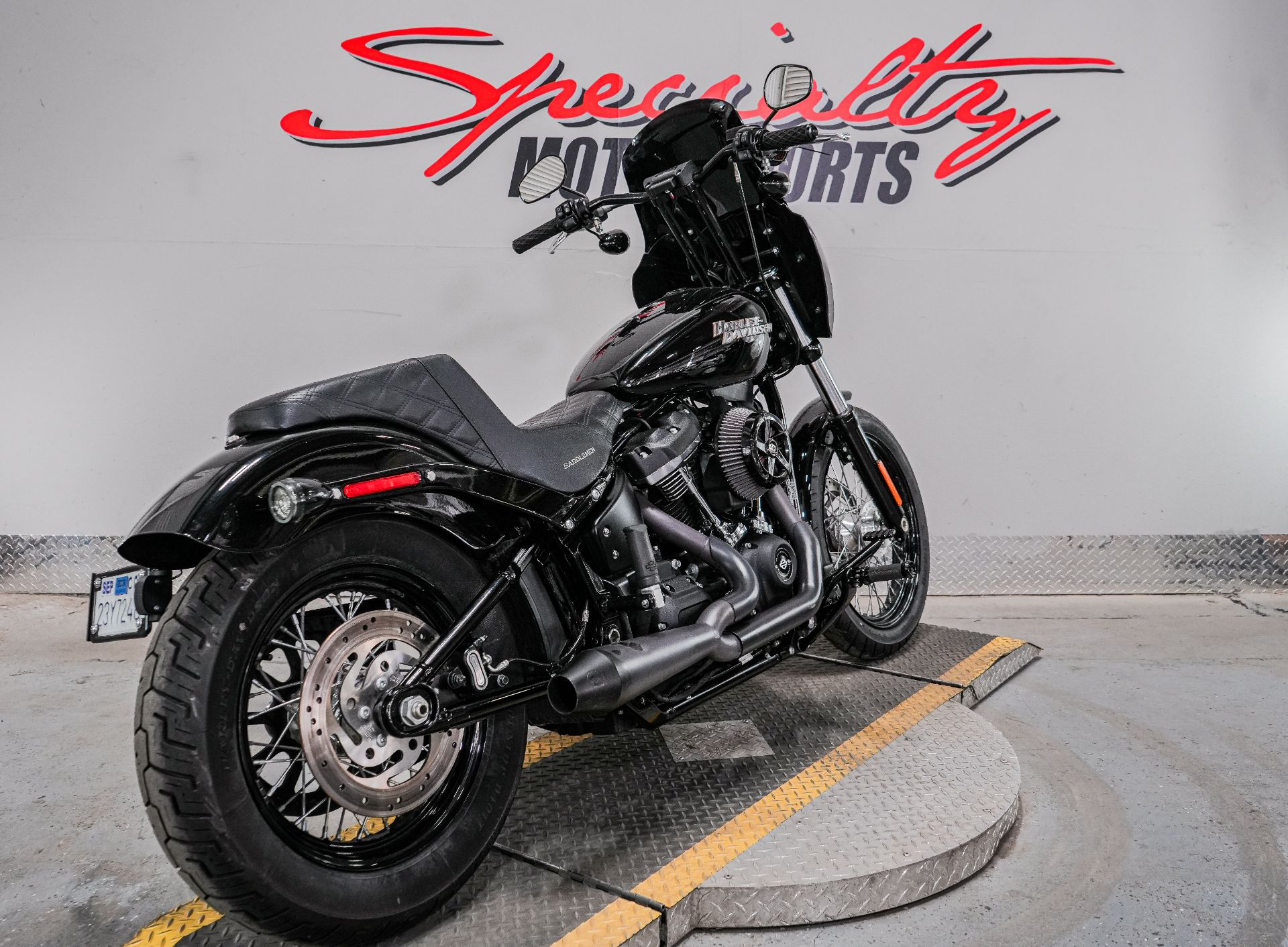 2019 Harley-Davidson Street Bob® in Sacramento, California - Photo 2