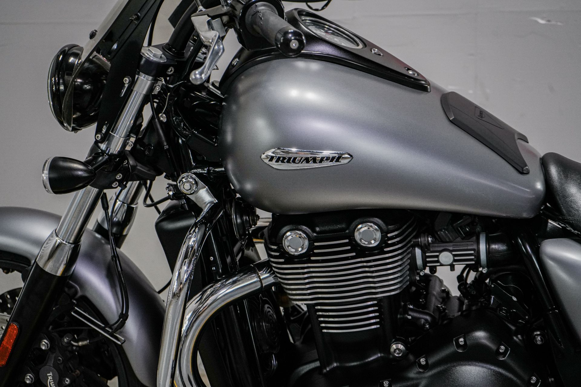 2014 Triumph Thunderbird Storm ABS in Sacramento, California - Photo 5