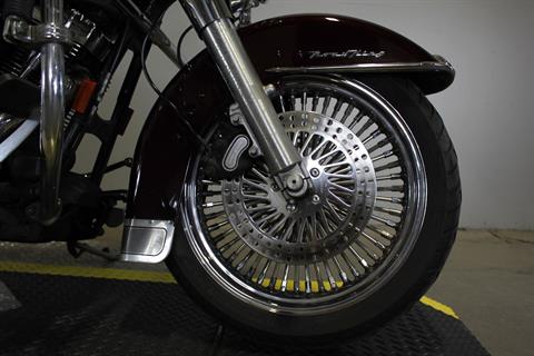 2006 Harley-Davidson Road King® Classic in Sacramento, California - Photo 12