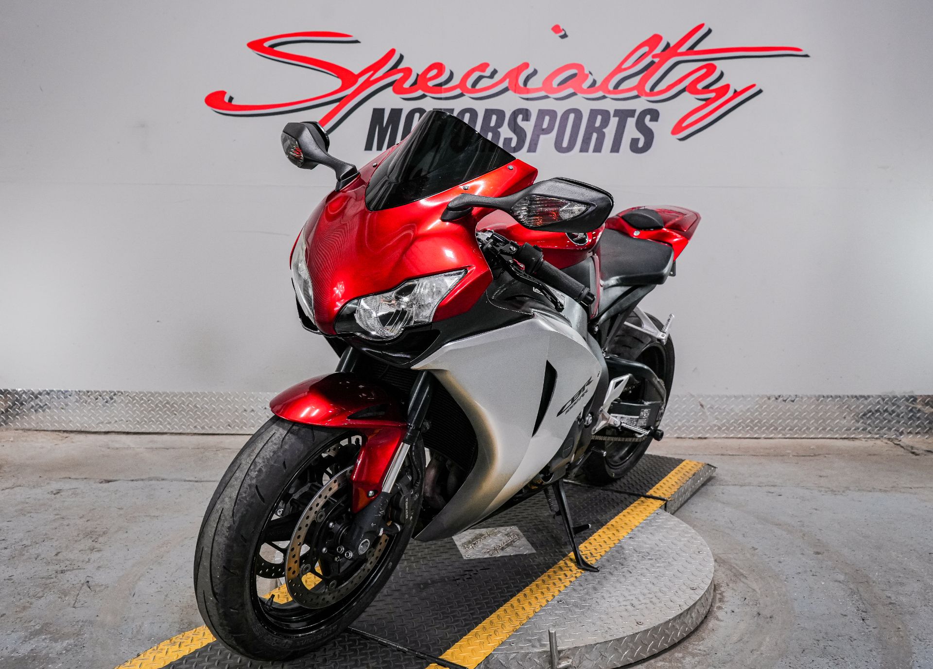 2008 Honda CBR®1000RR in Sacramento, California - Photo 6